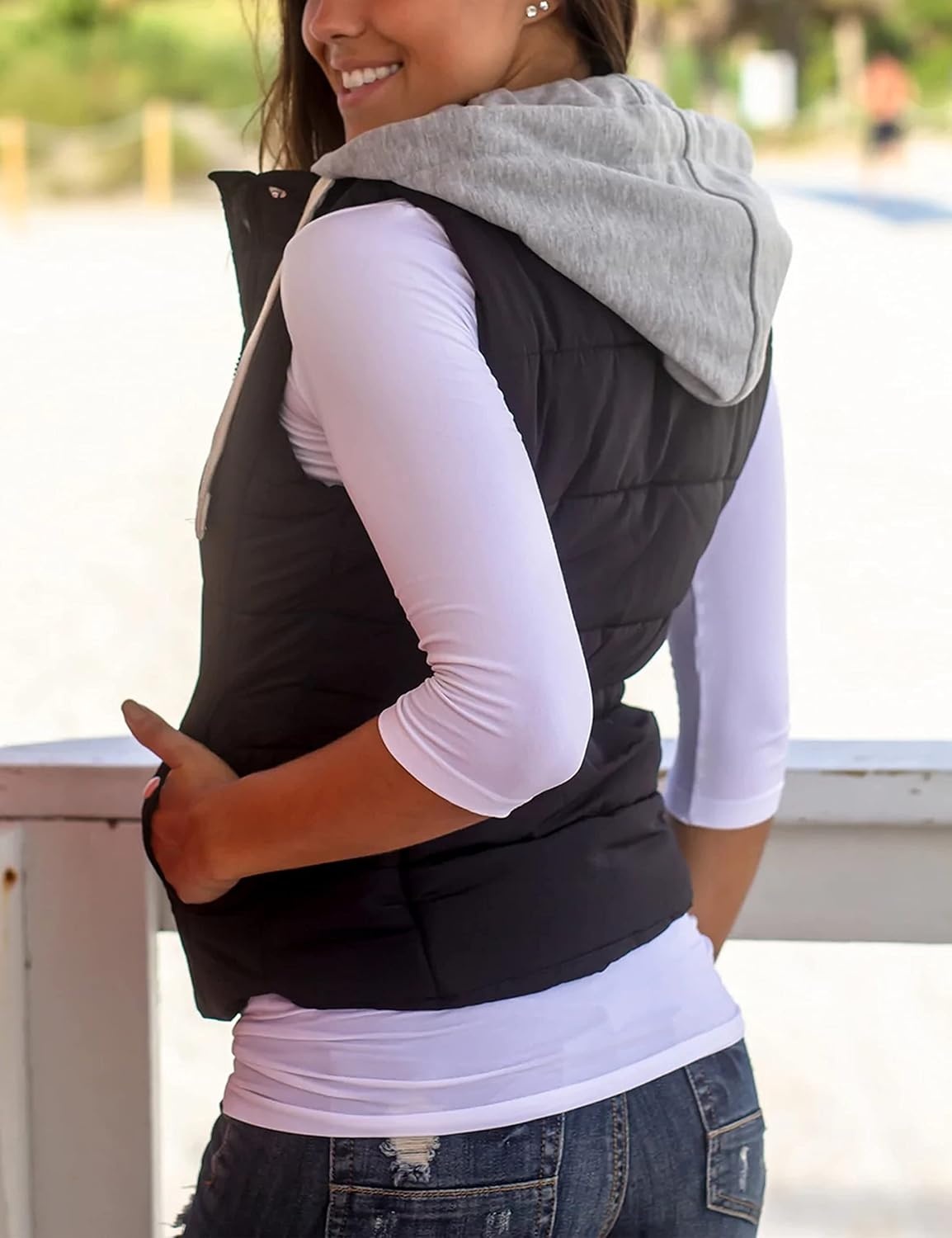 image:imageYeokou Women RemovableHood Puffer Vest Quilted Winter Sleeveless GiletBlack